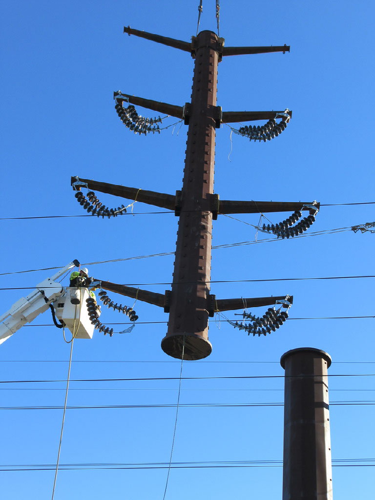 Train to be an outside lineman with NEAT